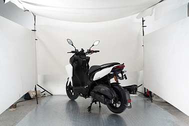 Скутер X-MOTORS CYCLONE PRO